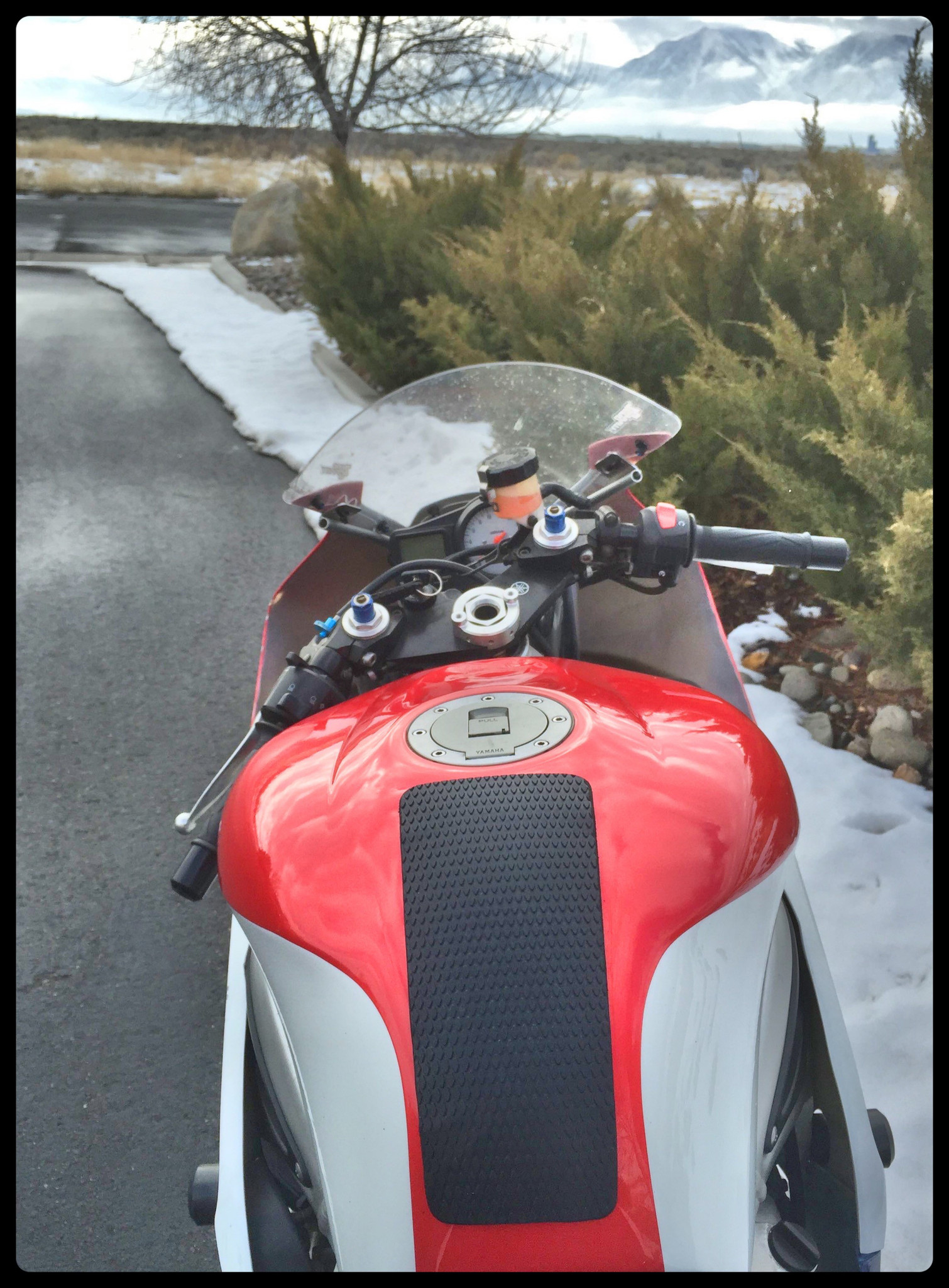 TechSpec Tank Grip Pads for the BMW K1200 GT / 1300 GT TechSpec Tank Grip Pads for the BMW K1200 GT / 1300 GT