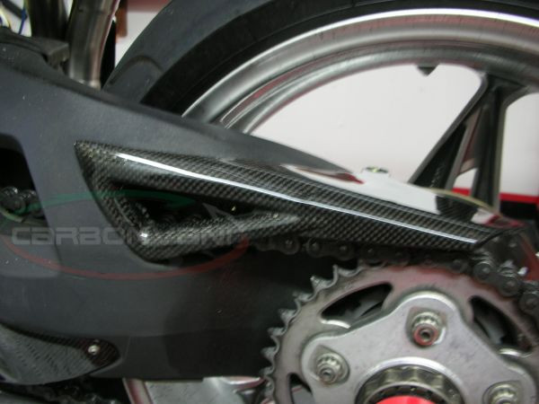 CARBONVANI - MV AGUSTA F4 CARBON FIBER UPPER CHAIN GUARD (>2009) CARBONVANI - MV AGUSTA F4 CARBON FIBER UPPER CHAIN GUARD (>2009)