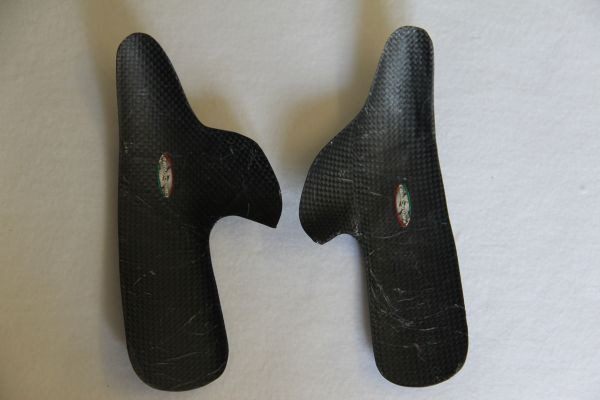CARBONVANI - DUCATI 848 / 1098 & 1198 CARBON FIBER TANK GUARDS (2007-13) CARBONVANI - DUCATI 848 / 1098 & 1198 CARBON FIBER TANK GUARDS (2007-13)