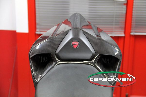 CARBONVANI - DUCATI 899 PANIGALE MONO POSTO TAIL SECTION ROAD VERSION CARBONVANI - DUCATI 899 PANIGALE MONO POSTO TAIL SECTION ROAD VERSION