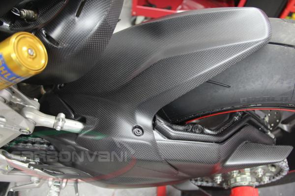 CARBONVANI - DUCATI PANIGALE 1199 / 1299 / V2 and Streetfighter V2 CARBON FIBER REAR HUGGER CARBONVANI - DUCATI PANIGALE 1199 / 1299 / V2 and Streetfighter V2 CARBON FIBER REAR HUGGER