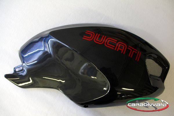 CARBONVANI - DUCATI MONSTER M1100 / M796 / M696 CARBON FIBER RH FUEL TANK SIDE PANEL WITH FRAME AND MESH - OLD CARBONVANI - DUCATI MONSTER M1100 / M796 / M696 CARBON FIBER RH FUEL TANK SIDE PANEL WITH FRAME AND MESH - OLD