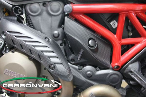 CARBONVANI - DUCATI MONSTER 821 / 1200 CARBON FIBRE EXHAUST COLLECTOR GUARD B CARBONVANI - DUCATI MONSTER 821 / 1200 CARBON FIBRE EXHAUST COLLECTOR GUARD B