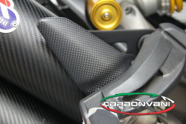 CARBONVANI - DUCATI MONSTER 821 / 1200 CARBON FIBER PILLION FOOTPEG EXHAUST GUARD CARBONVANI - DUCATI MONSTER 821 / 1200 CARBON FIBER PILLION FOOTPEG EXHAUST GUARD