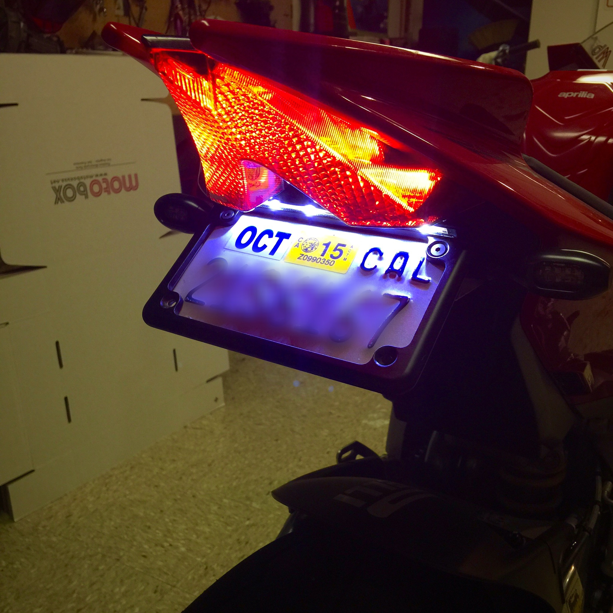 Motobox Radiantz Standard Fender Eliminator for the RSV4/Tuono V4