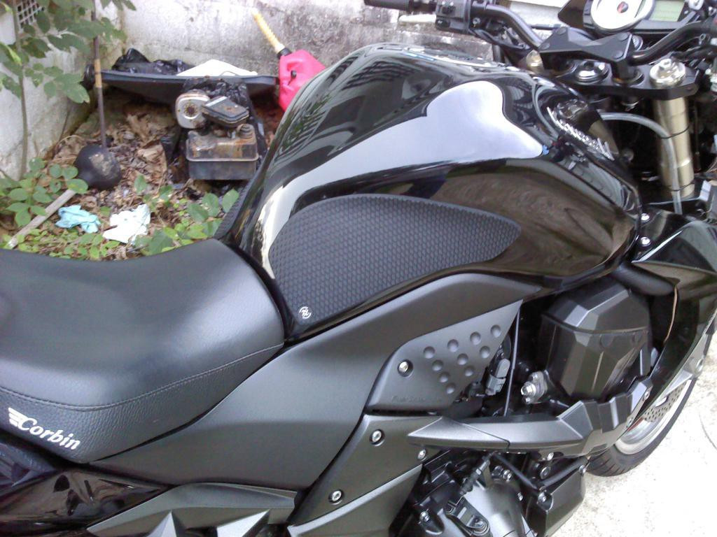 z1000 tank bag