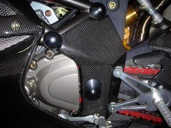 CARBONVANI - MV AGUSTA BRUTALE 920 / 990 / 1090 /R /RR CARBON FIBER FRAME GUARDS CARBONVANI - MV AGUSTA BRUTALE 920 / 990 / 1090 /R /RR CARBON FIBER FRAME GUARDS