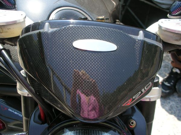 CARBONVANI - MV AGUSTA BRUTALE CARBON FIBER INSTRUMENT COVER (2006-09) CARBONVANI - MV AGUSTA BRUTALE CARBON FIBER INSTRUMENT COVER (2006-09)