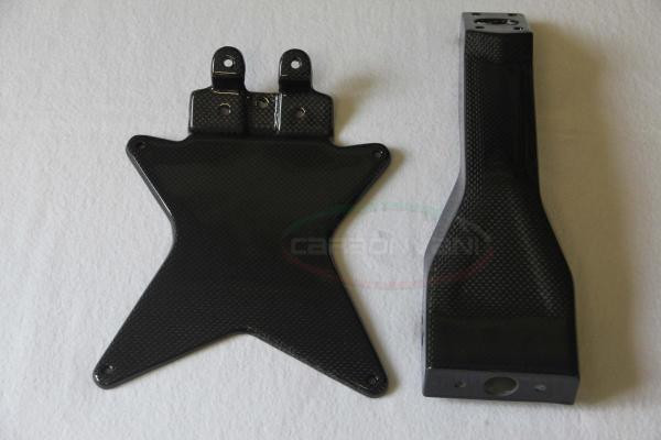 CARBONVANI - MV AGUSTA F3 CARBON FIBER LICENCE PLATE HOLDER CARBONVANI - MV AGUSTA F3 CARBON FIBER LICENCE PLATE HOLDER