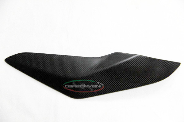 CARBONVANI - MV AGUSTA F3 CARBON FIBER RH SMALL TANK SIDE PANEL CARBONVANI - MV AGUSTA F3 CARBON FIBER RH SMALL TANK SIDE PANEL