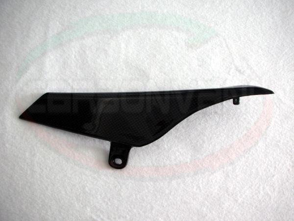 CARBONVANI - MV AGUSTA BRUTALE 920 / 990 / 1090 /R /RR CARBON FIBER UPPER CHAIN GUARD CARBONVANI - MV AGUSTA BRUTALE 920 / 990 / 1090 /R /RR CARBON FIBER UPPER CHAIN GUARD