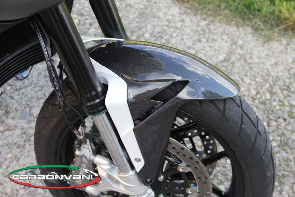CARBONVANI - MV AGUSTA TURISMO VELOCE CARBON FIBER FRONT MUDGUARD CARBONVANI - MV AGUSTA TURISMO VELOCE CARBON FIBER FRONT MUDGUARD