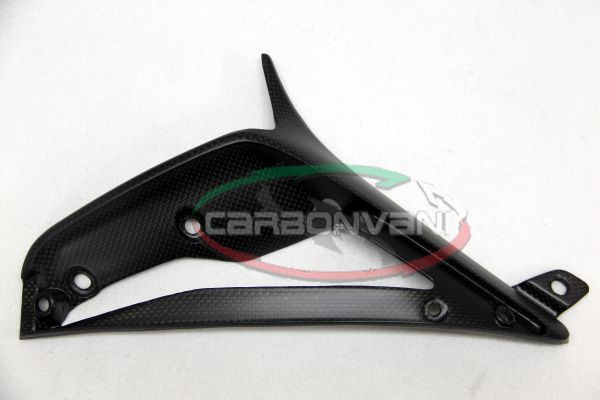 CARBONVANI - MV AGUSTA RIVALE CARBON FIBER RIGHT AIR EXTRACTOR CARBONVANI - MV AGUSTA RIVALE CARBON FIBER RIGHT AIR EXTRACTOR