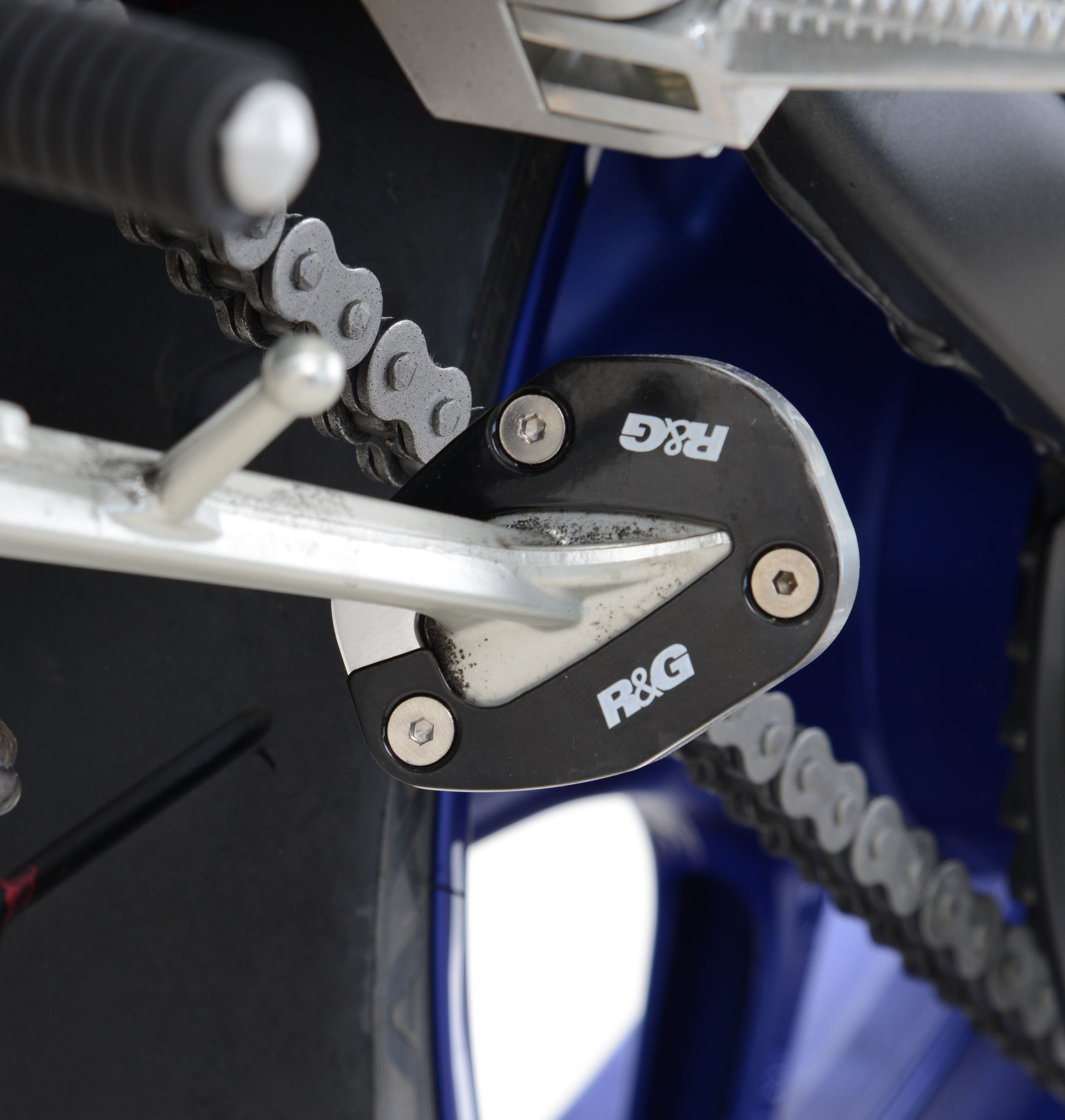 R&G Racing Kickstand Shoe Yamaha YZF-R1 '15-17 & FZ-10 '17 R&G Racing Kickstand Shoe Yamaha YZF-R1 '15-17 & FZ-10 '17