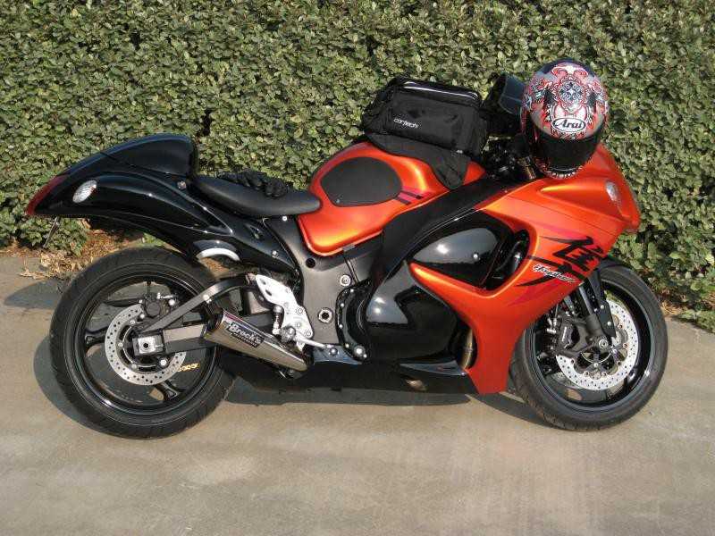 TechSpec Tank Grip Pads for the Suzuki Hayabusa GSX-R1300 (97-20) TechSpec Tank Grip Pads for the Suzuki Hayabusa GSX-R1300 (97-20)