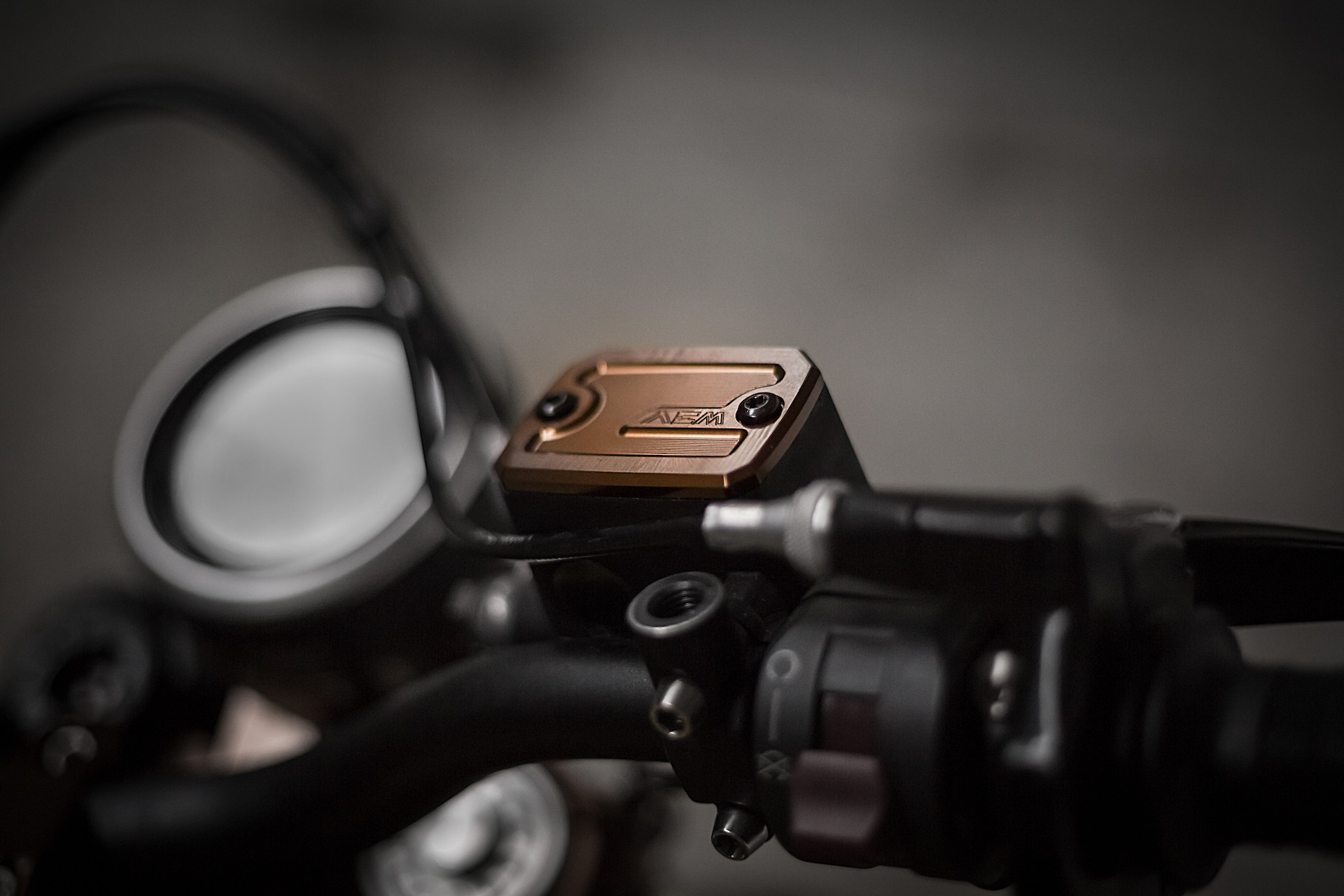 Aem Factory Billet Linear Front Brake Reservoir Cover For Ducati Hypermotard 796 1 939 Monster 696