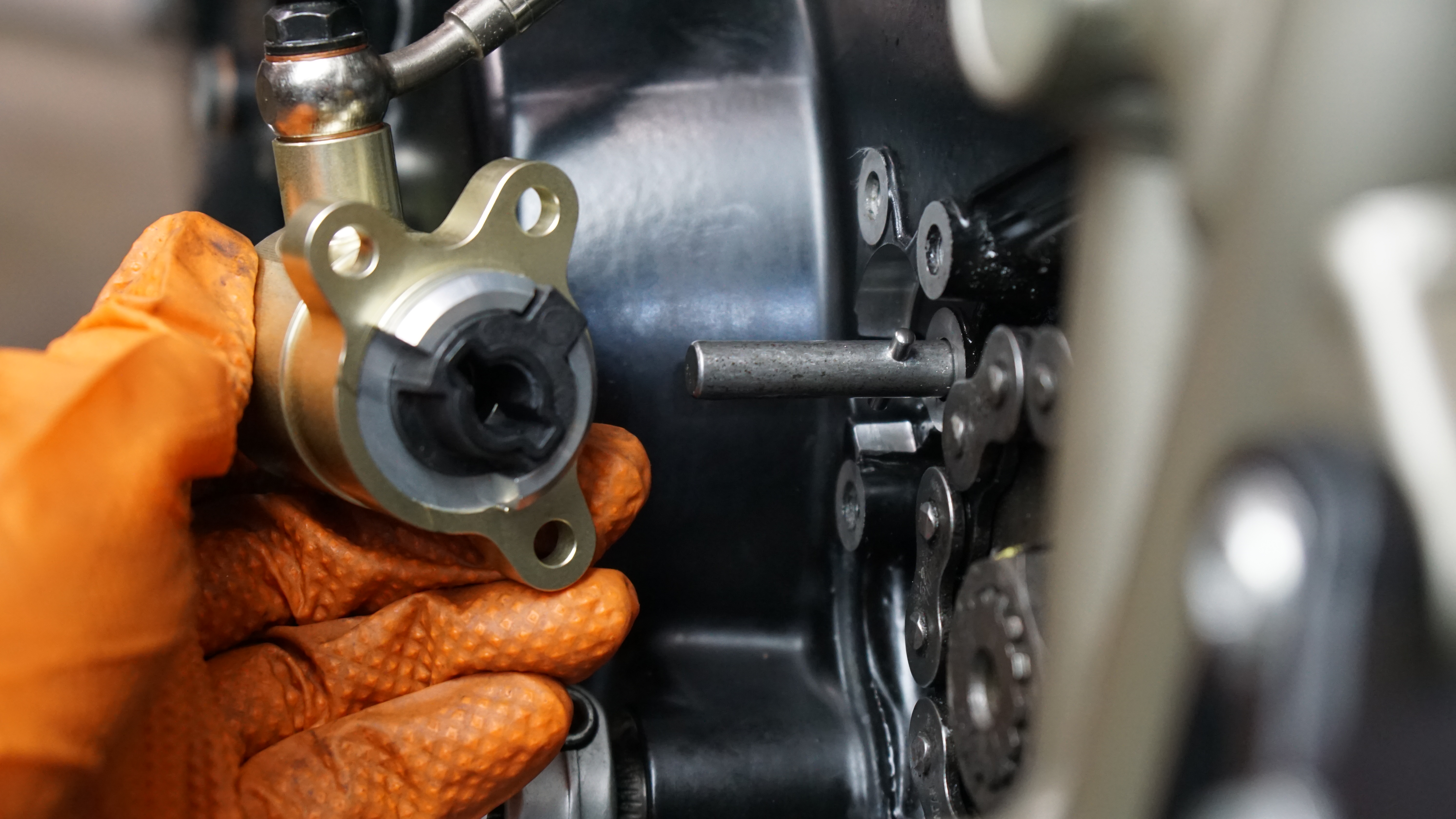 AELLA Aluminum Ducati Clutch Slave Cylinder - 28 mm Diameter